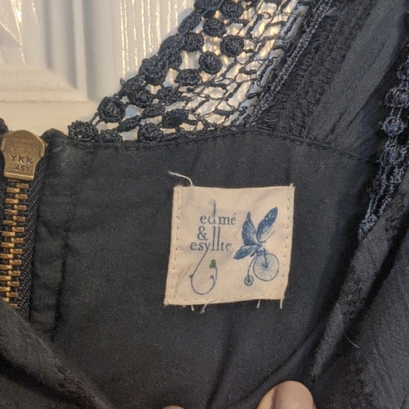 Edme and Esyllte grey stripe lace lined top S - Picture 5 of 6